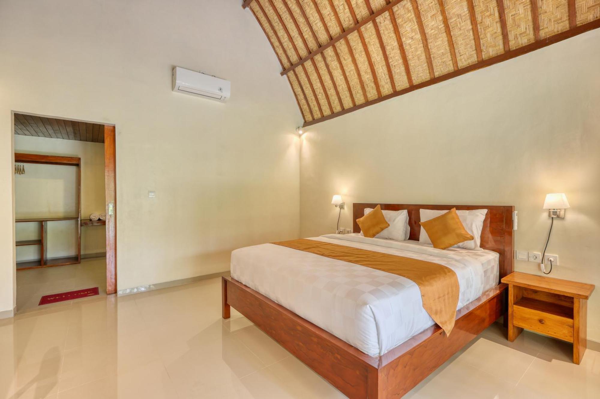 Puri Yalus Bungalow Toyapakeh Zimmer foto