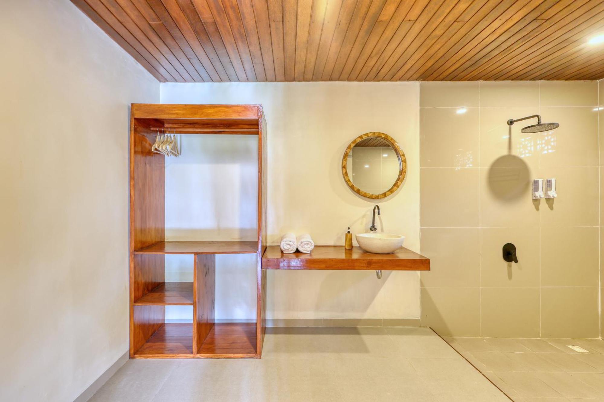 Puri Yalus Bungalow Toyapakeh Zimmer foto