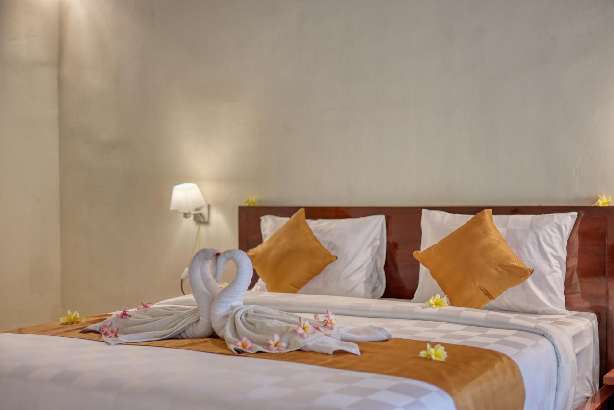 Puri Yalus Bungalow Toyapakeh Zimmer foto