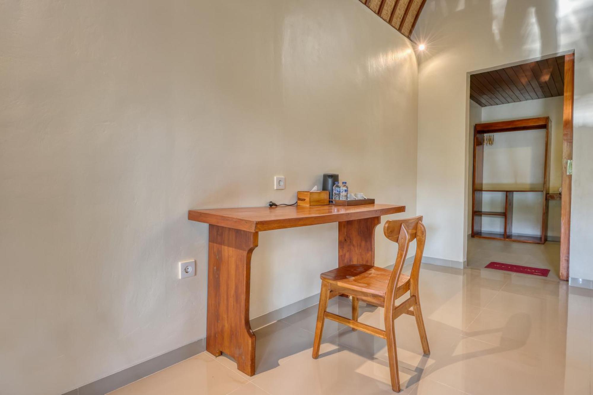 Puri Yalus Bungalow Toyapakeh Zimmer foto